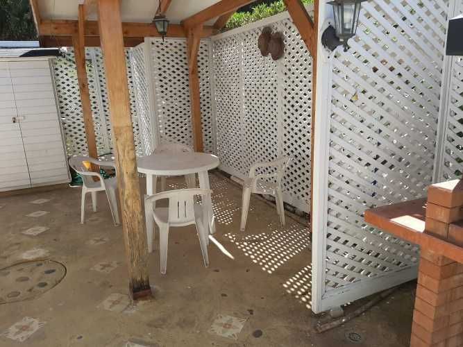 Còmoda casa con vista al mar