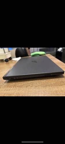 Se vende HP VICTUS 15