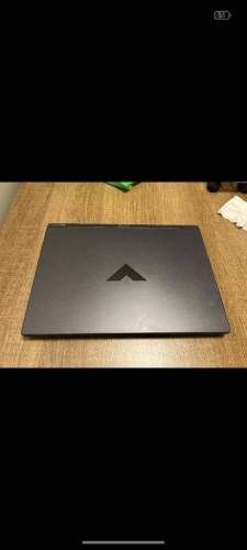 Se vende HP VICTUS 15