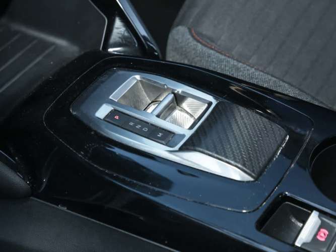 Peugeot  Active 1.2 Aut