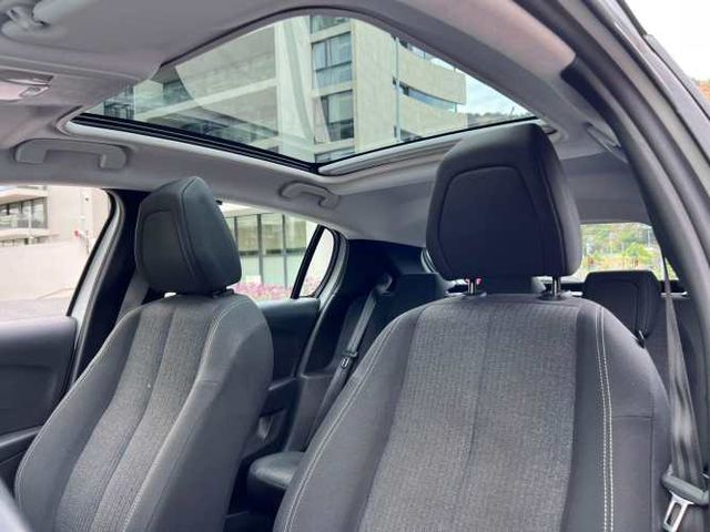 PEUGEOT 208 PURETECH  MT 1.2 2023