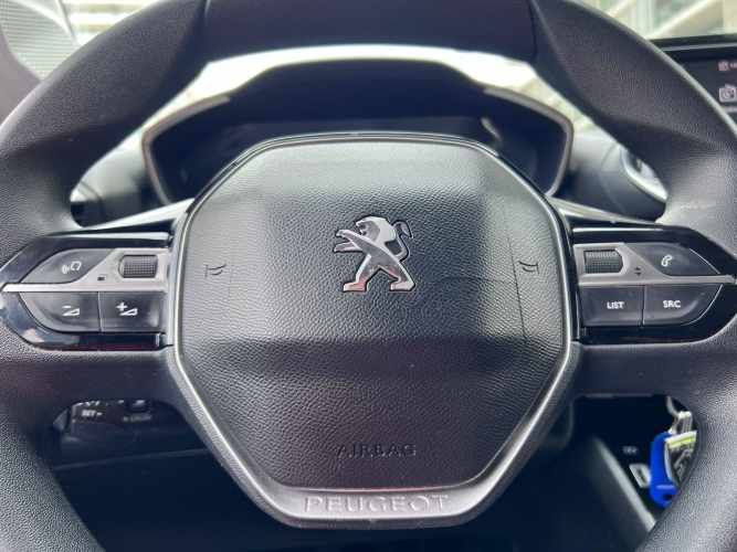 PEUGEOT 208 PURETECH  MT 1.2 2023