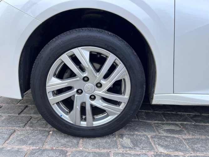 PEUGEOT 208 PURETECH  MT 1.2 2023