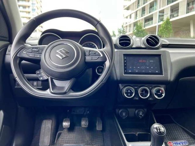 SUZUKI SWIFT GLX PLUS 1.2 MT 2023