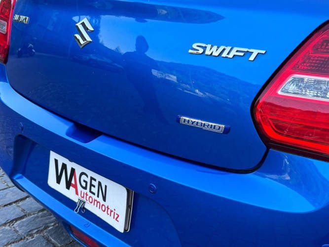 SUZUKI SWIFT HÍBRIDO 1.2 MT 2023