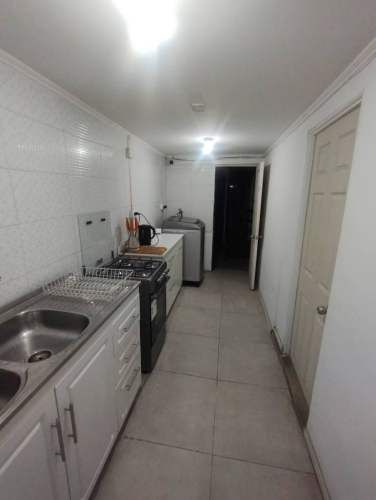 Arriendo pieza amoblada en metro ñuble
