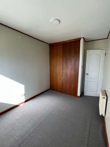 CASA EN SECTOR MOLINO VIEJO 5D/4B C/VISTA LAGO Y VOLCANES