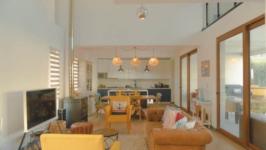 CASA 2 PISOS 4D 4B 3E  CONDOMINIO EN PINGUERAL