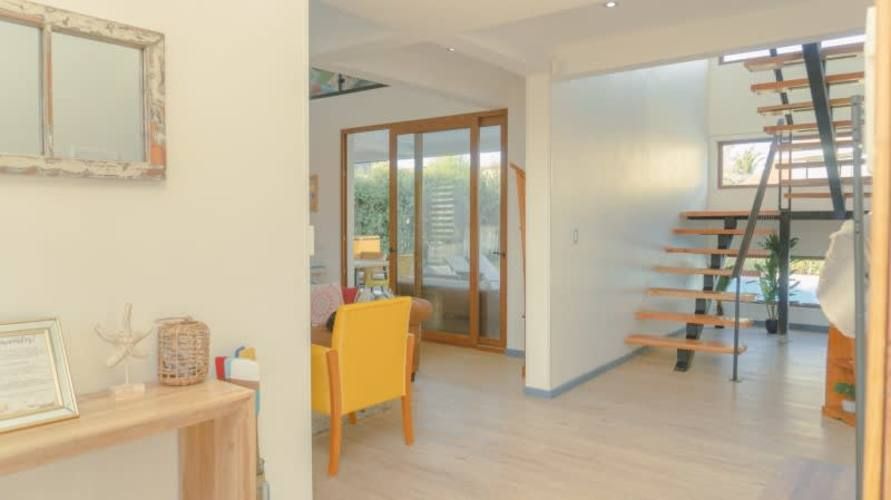 CASA 2 PISOS 4D 4B 3E  CONDOMINIO EN PINGUERAL