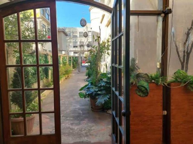 RESTAURANTE UBICADO EN BARRIO UNIVERSITARIO