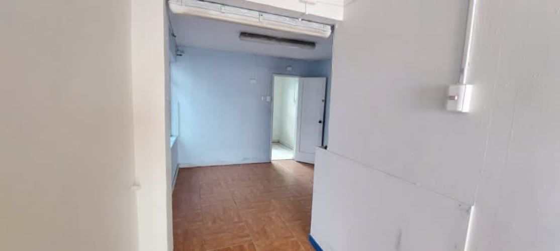 OFICINA 130M2 3P 2B 2E CALLE COCHRANE AL LLEGAR A SERRANO