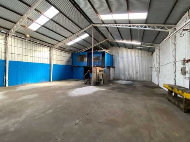 GALPÓN 210M2 CALLE CAMILO HENRÍQUEZ