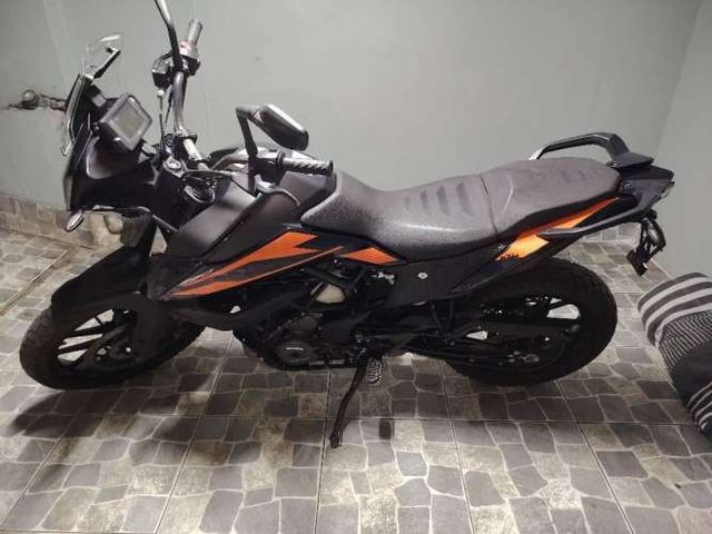 Se vende KTM 250 adventure
