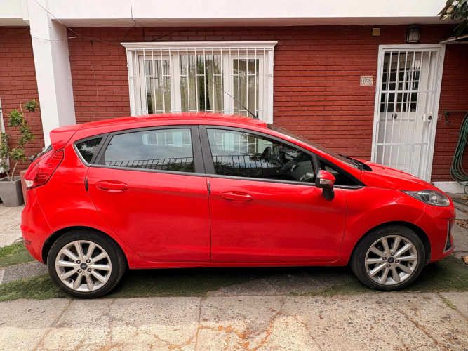 Ford Fiesta 2019 SE 1.6 Automático - Impecable
