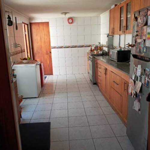 Casa con Excelente Conectividad (129847)