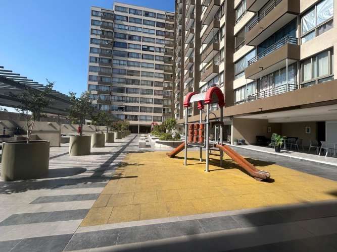 SE ARRIENDA DEPTO. DE 1D1B CON BODEGA FRENTE A METRO EL PARRON