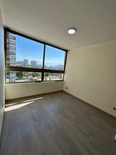 SE ARRIENDA DEPTO. DE 1D1B CON BODEGA FRENTE A METRO EL PARRON