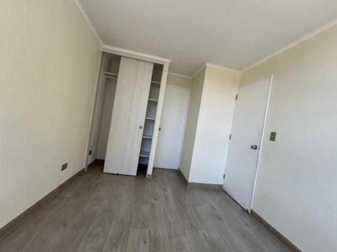 SE ARRIENDA DEPTO. DE 1D1B CON BODEGA FRENTE A METRO EL PARRON