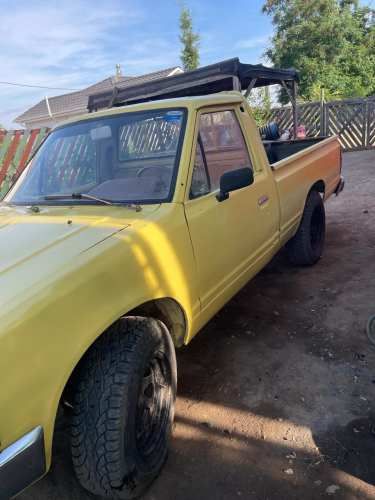 Camioneta Nissa 1989 (pick up 1800 corta)