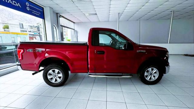 Ford F-150 Cabina Simple 4x4 2017