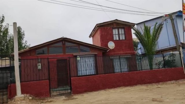 CASA AVENIDA EL SAUCE