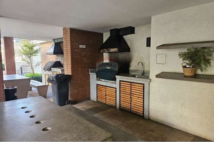 Maravilloso! 2dorm + est +bod, metro plaza egaña