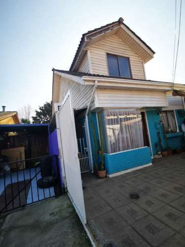 Hermosa casa 2 pisos de 213m2,3D,2B,E,Bod (134480)