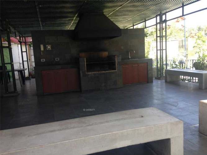 Depto a pasos del metro