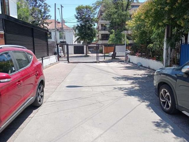 Busco Nana puertas afuera en Ñuñoa  32 horas .Excelente ambiente.