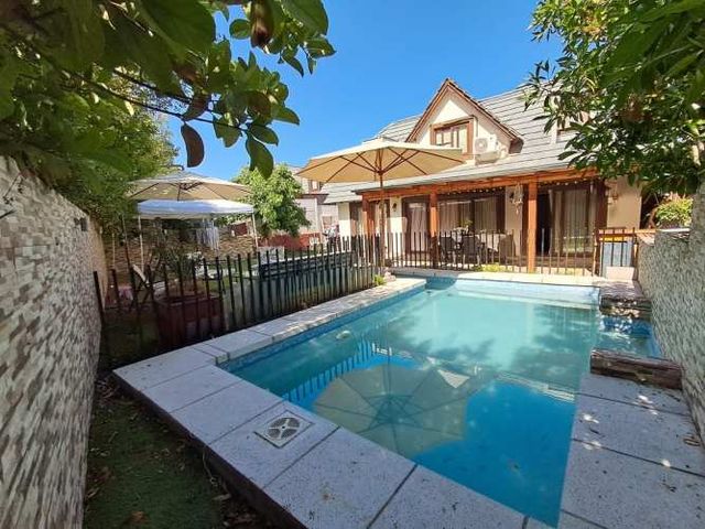 Casa Amplia y Luminosa en Sector Tranquilo (134503)