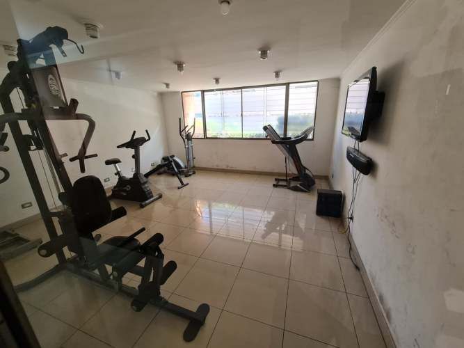 En impeclable estado, gastos comunes bajos.