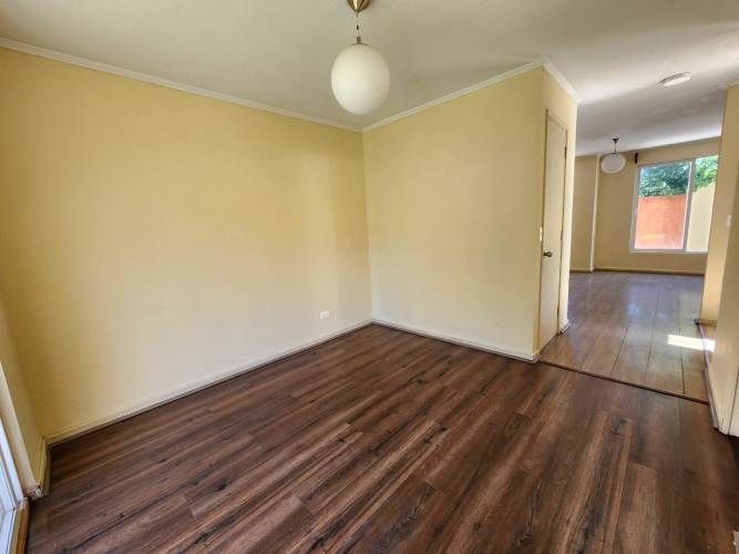 Casa Amplia 3D3B 2E en Pedro de la Paz (134511)