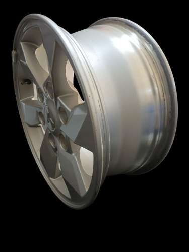 LLANTA USADA ORIGINAL MITSUBISHI L200