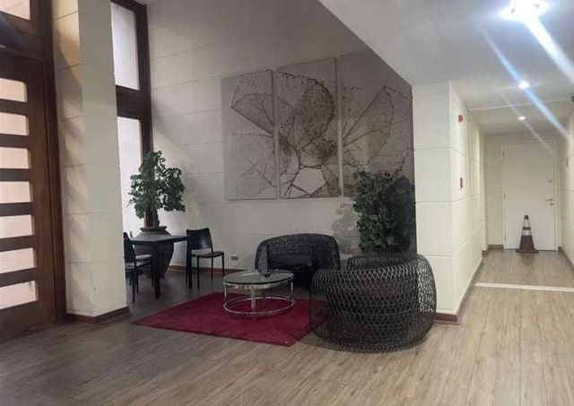 VENTA EN EXCELENTE UBICACION METROS (134607)