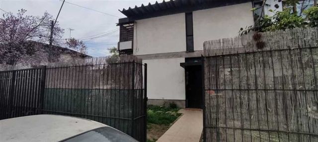 CASA Américo Vespucio con Alcalde castillo Velasco