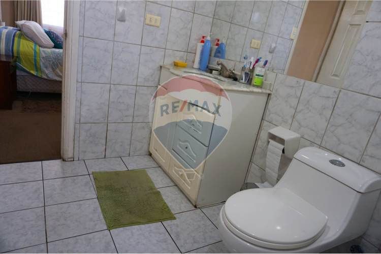 Amplia y luminosa casa en la cisterna