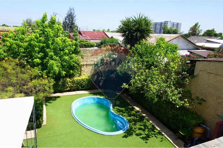 Amplia y luminosa casa en la cisterna