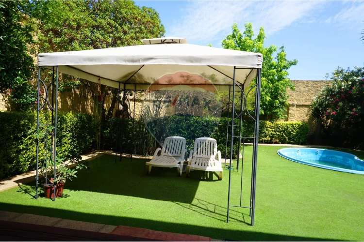 Amplia y luminosa casa en la cisterna