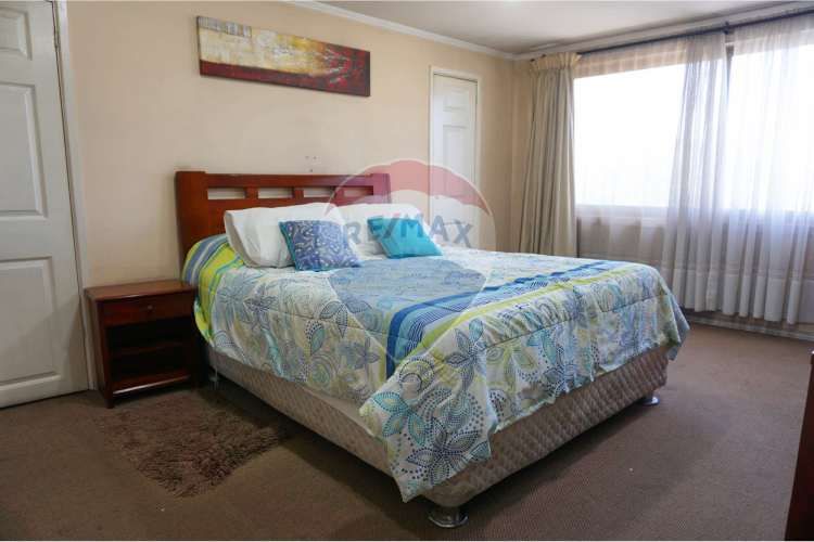 Amplia y luminosa casa en la cisterna