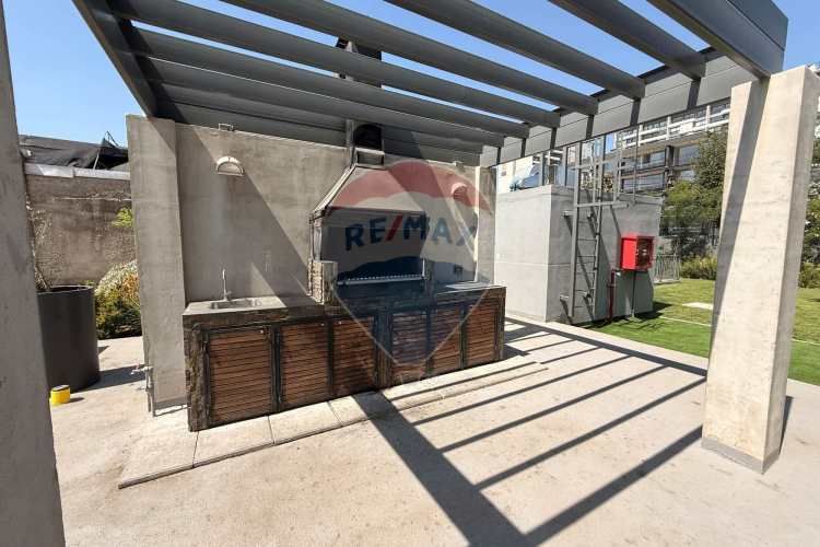 "moderno depto. amoblado en ñuñoa con piscina"