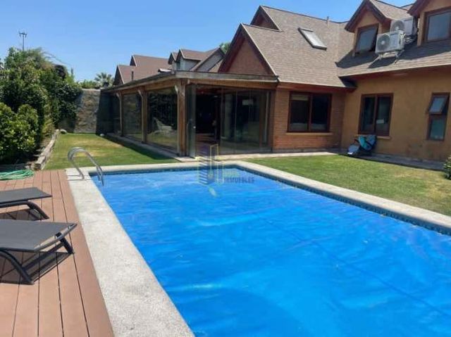 Casa CAMINO DE LA LAGUNA A PASOS DEL COLEGIO MYFLOWER