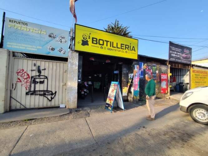 Local CERCA DE VESPUCIO