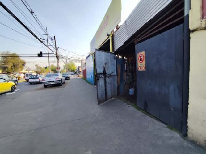 Local CERCA DE VESPUCIO