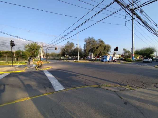 Local CERCA DE VESPUCIO