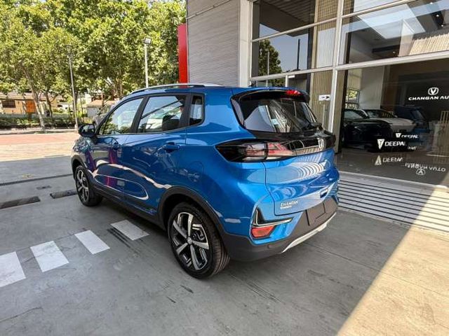 CHANGAN CS15 ELITE AT AZUL AÑO 2024