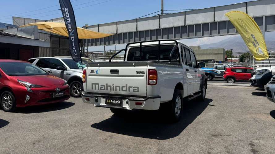 Mahindra Pik Up Refresh DC 4X2 MT Dcab CRDE 4P 2.2 Work (2023)