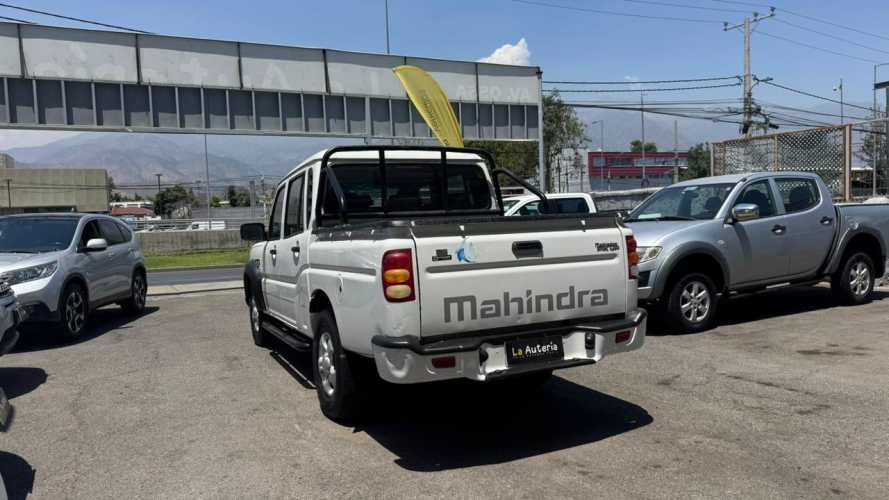 Mahindra Pik Up Refresh DC 4X2 MT Dcab CRDE 4P 2.2 Work (2023)