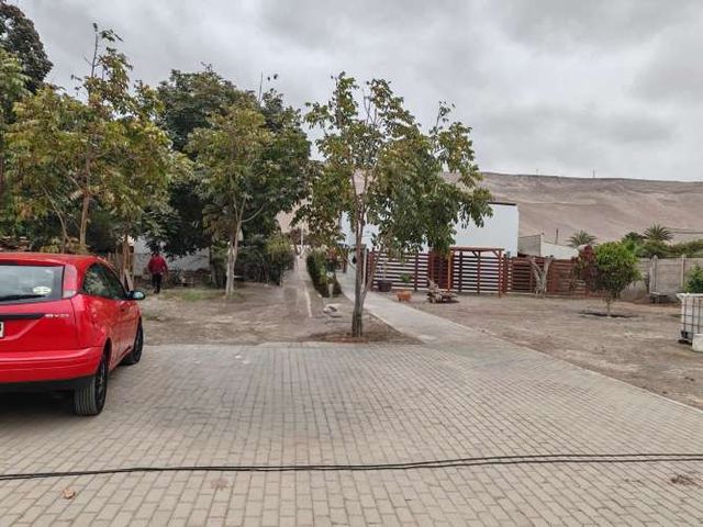 VALL AZAPA KM 1 MODERNA CASA DOS PISOS