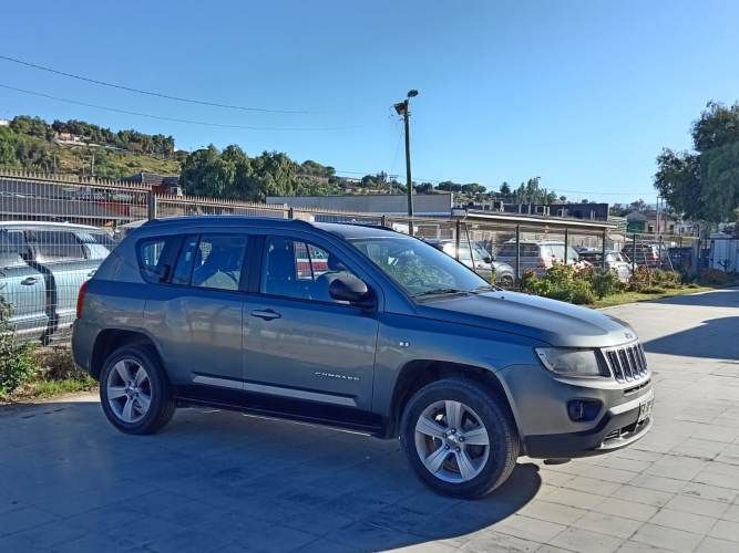Vendo fiel jeep compass 2013 4x4