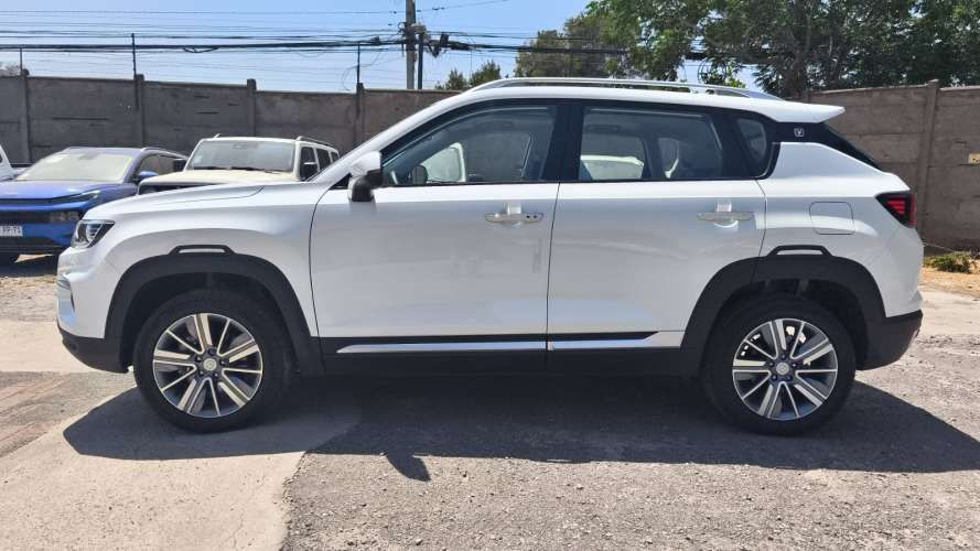 CHANGAN CS35 PLUS LUXURY MT BLANCO AÑO 2024